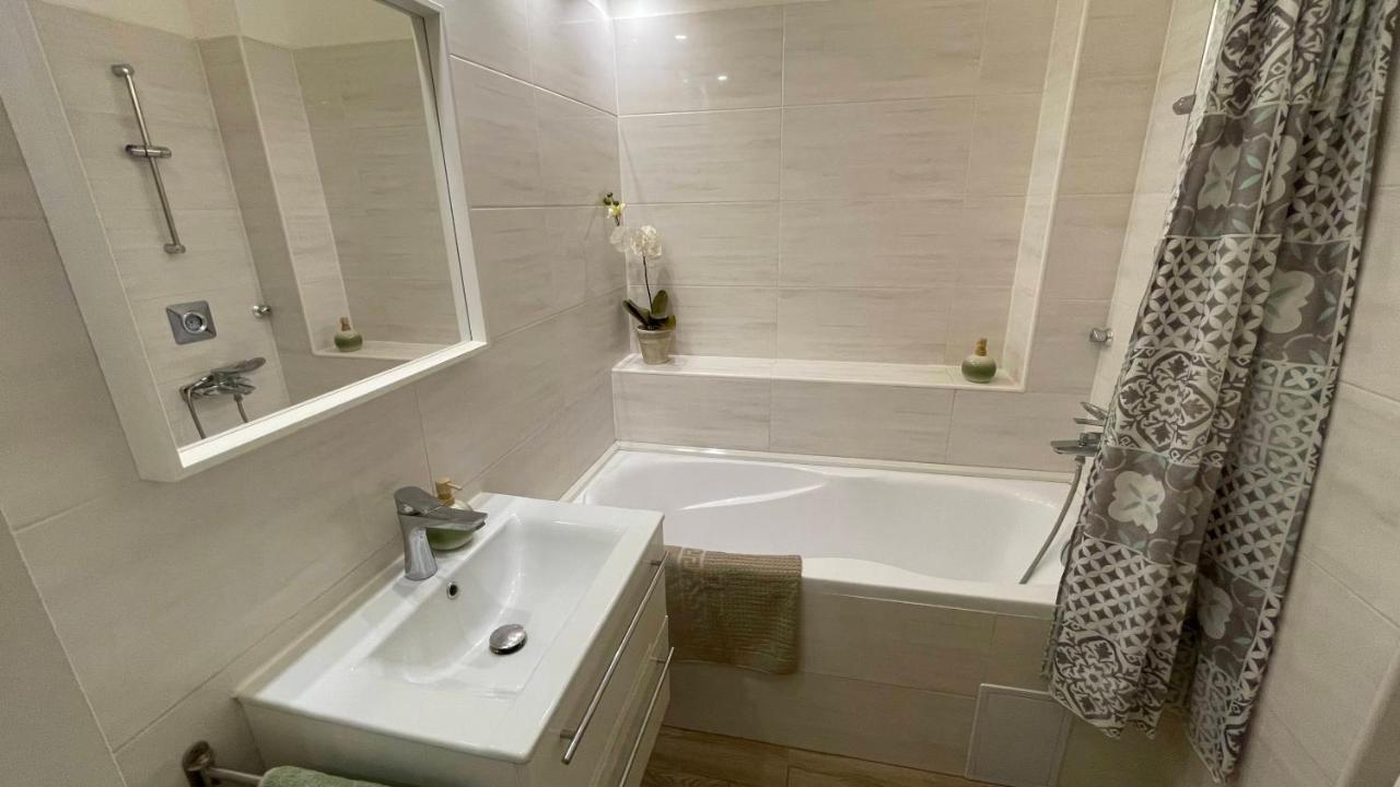 Buda Garden Apartment Budapest Luaran gambar